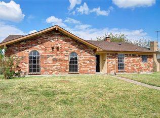 3027 Kensington Dr, Mesquite, TX 75150