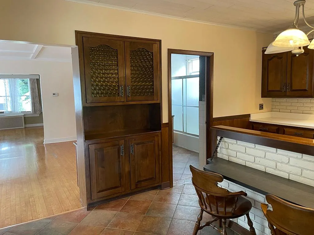 2 bed, 1415 sqft, $2,200 — Photo 4