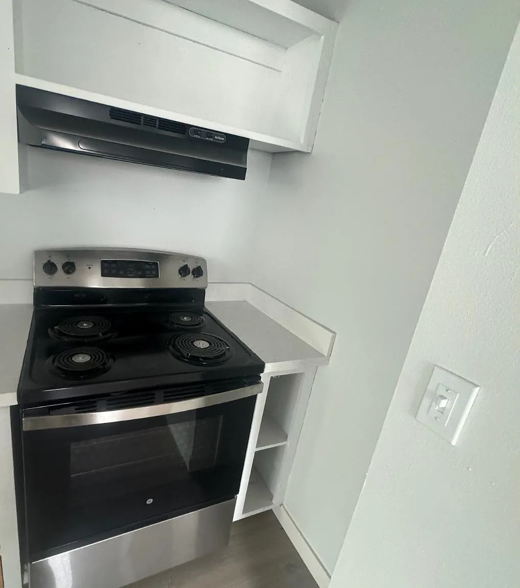 2 bed, 850 sqft, $1,750 — Photo 4