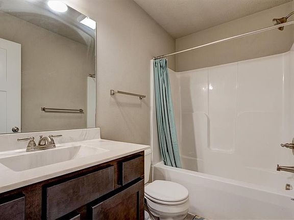 5th image of 707 Plum St NW