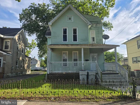715 E Montrose St, Vineland, NJ 08360