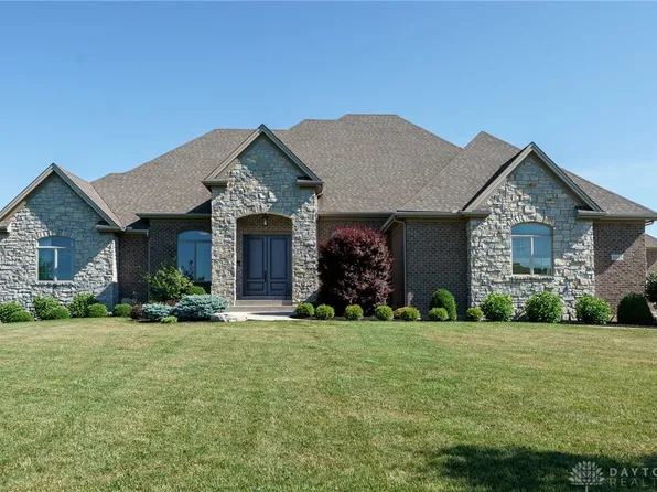 8043 Carter Dr, Waynesville, OH 45068