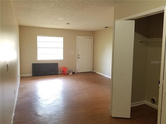 2nd image of 1104 E Bougainvillea Ave APT B