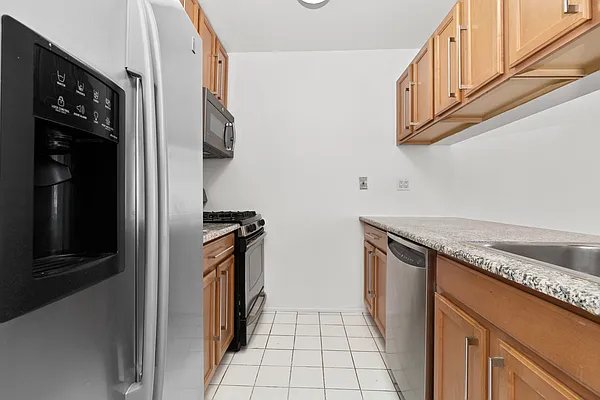 Rented by Jade Stone Real Estate Consulting | media 15