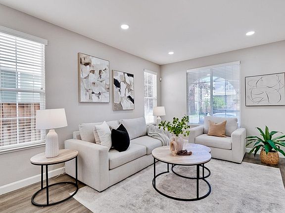 3rd image of 1233 Arabelle Way