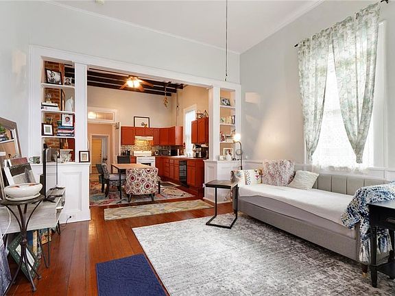 3rd image of 717-19 Lesseps St