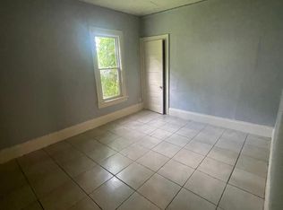 3026 N 21st St #A, Milwaukee, WI 53206