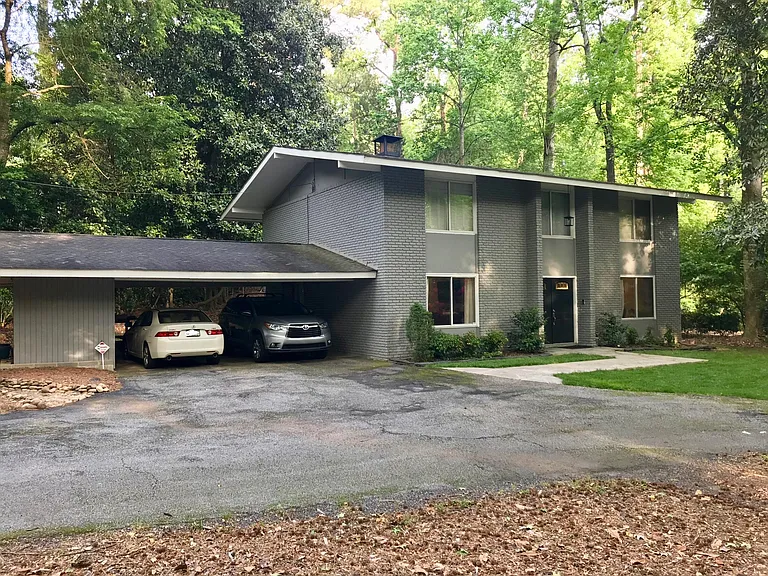 4889 Lake Forrest Dr — Photo 3