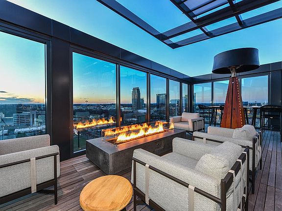 Rooftop Lounge
