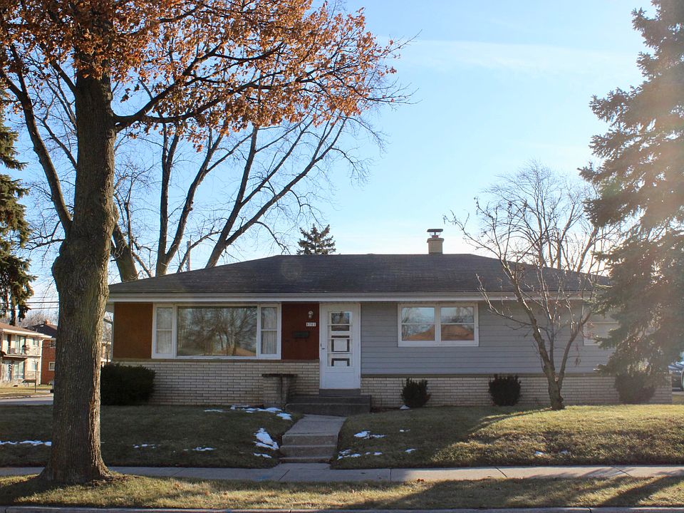 1st image of 8701 W Brentwood Ave