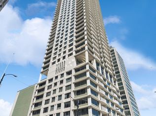 130 E Oak St APT 22B, Chicago, IL 60611