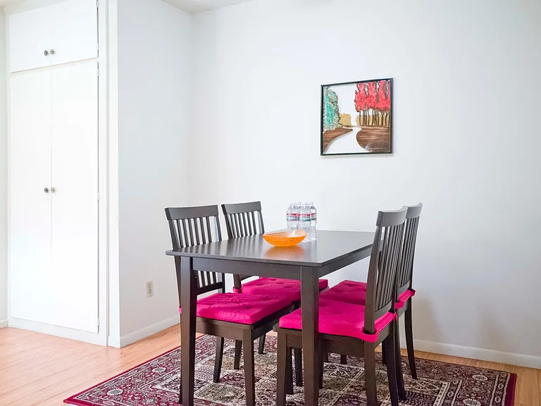 1033 Cordova St #11 — Photo 5