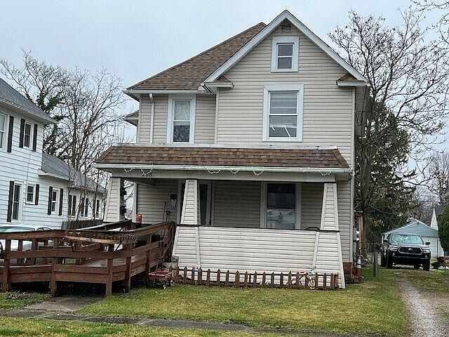1st image of 208 S Seffner Ave