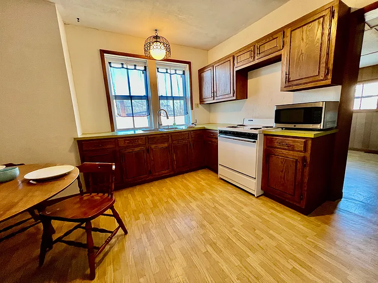 109 Main St — Photo 3