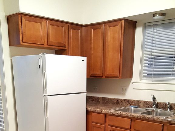 4th image of 4081 Old Grand Ave APT 2