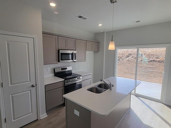 3rd image of 1456 Donhill Dr Lot 61