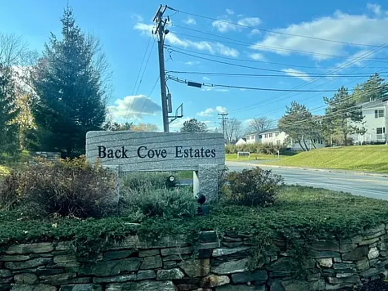 66 Back Cove Est — Photo 22