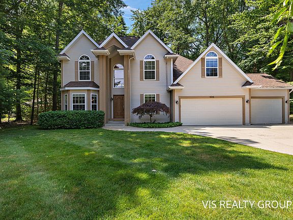 2nd image of 1515 Westwood Cir