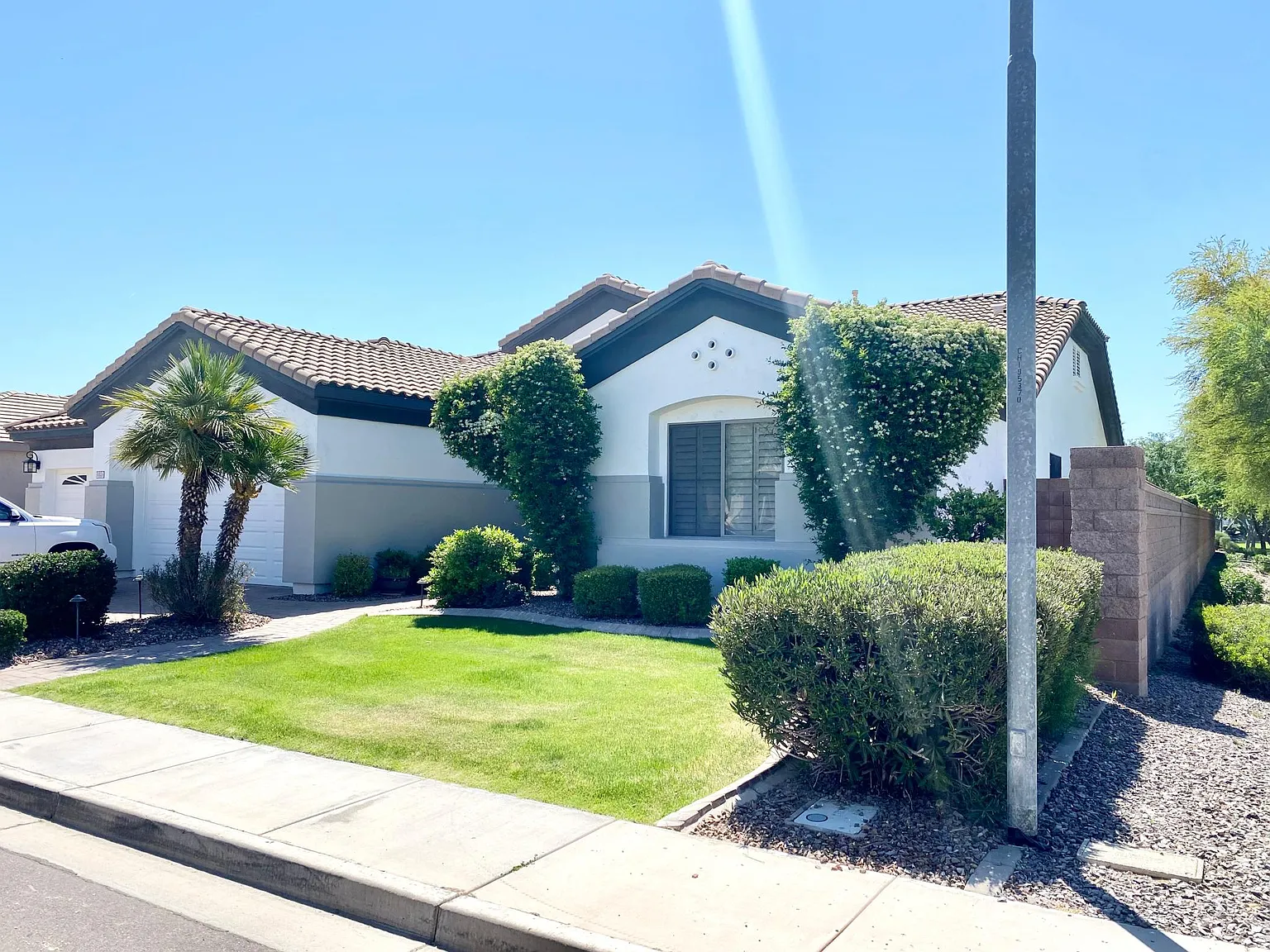 4 bed, 2944 sqft, $3,795 — Photo 2