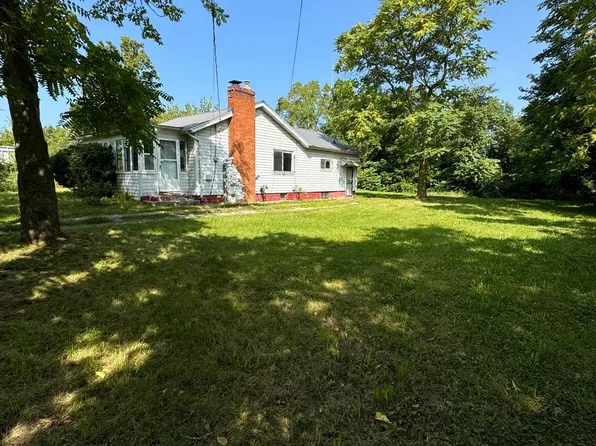 1067 Charles Ave, Flint, MI 48505