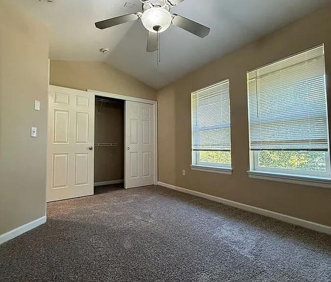 1181 NE 5th St — Photo 31