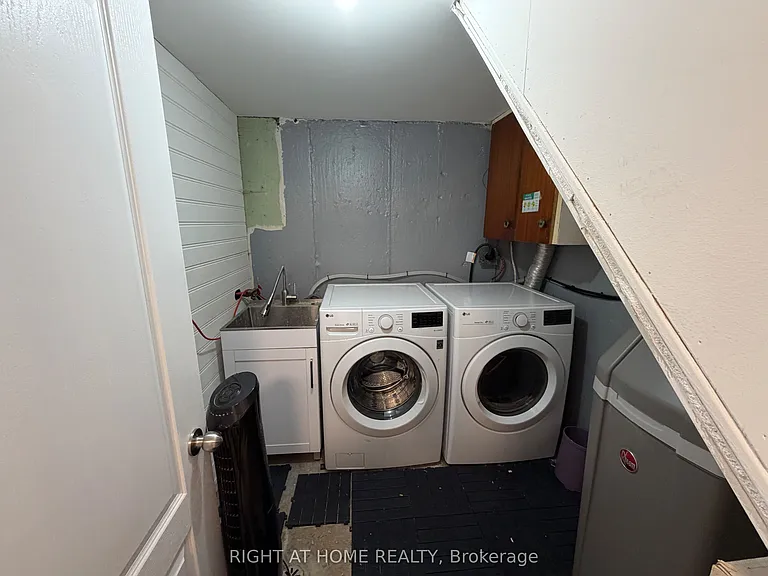 48 Langstone Cres #BASEMENT — Photo 13