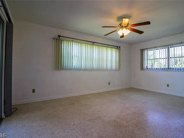 5302 Malibu Ct — Photo 9