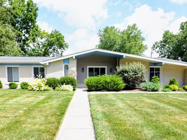 444 Ash Dr, Carmel, IN 46032