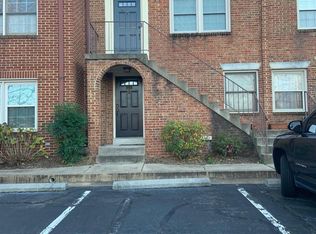 955 S Scott St #2, Arlington, VA 22204