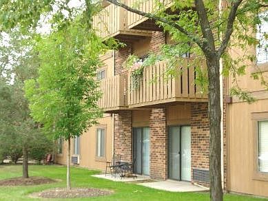 1st image of 716 Prescott Dr APT 202