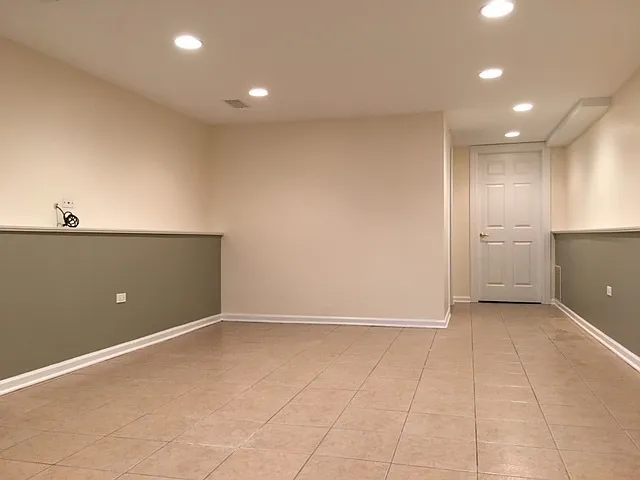 3 bed, 1358 sqft, $3,000 — Photo 2