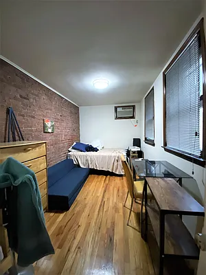 Rented by City Connections Realty | media 20