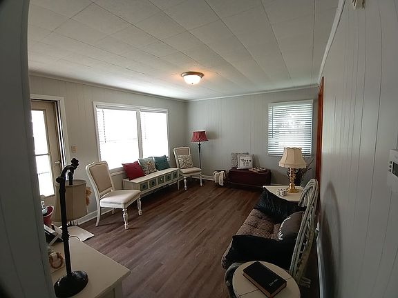 5th image of 1612 Pleasant Ave
