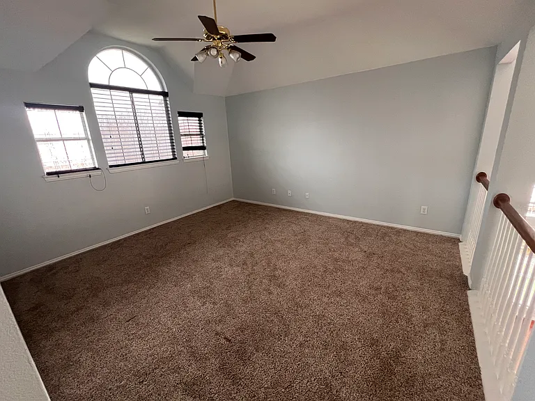 411 Chatham St — Photo 16