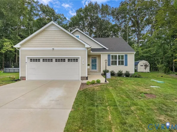297 Highgate Dr, Hartfield, VA 23071