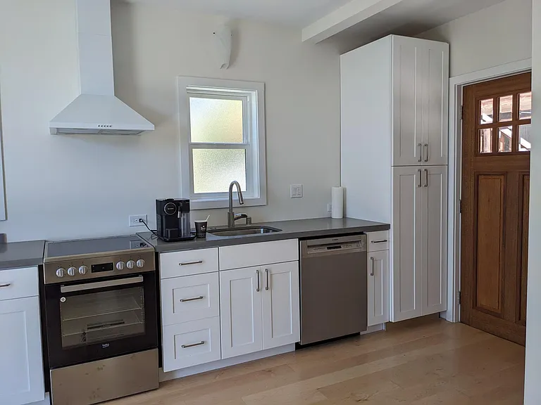 1722 Sonoma Ave — Photo 14