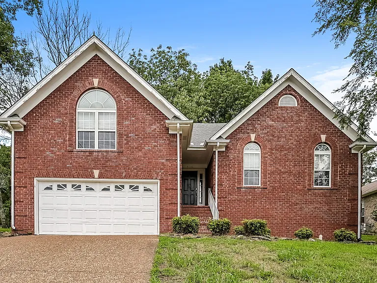 4116 Highlander Ct — Photo 1