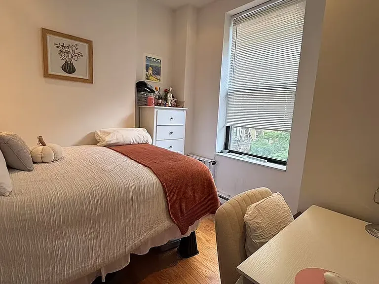 627 W 113th St #5R — Photo 3