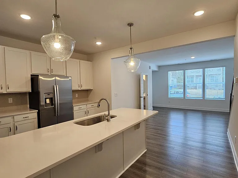 1236 S Person St #101 — Photo 8