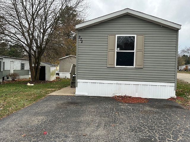 1st image of 272 Birdsall Dr E