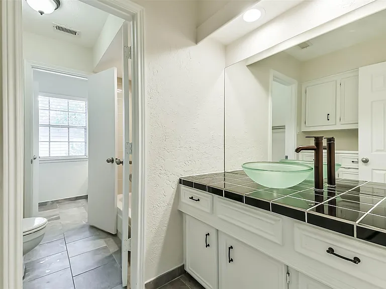12910 Ivyforest Dr — Photo 32