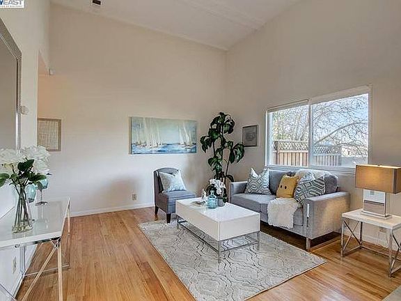 3rd image of 5877 Central Ave