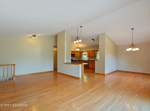 5th image of 3N485 Coulter Ln