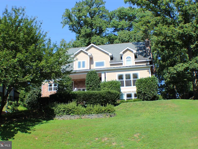 1530 Forest Villa Ln — Photo 82
