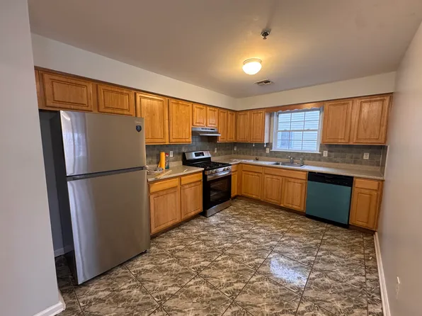 17 Norfolk St Floor 2, Newark, NJ 07103