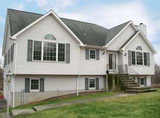 216 Nichols St, Kent Lakes, NY 10512