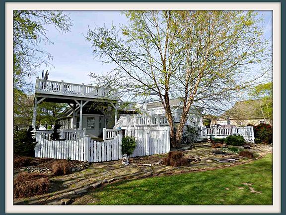 4th image of 1930 Lakebrook Cir