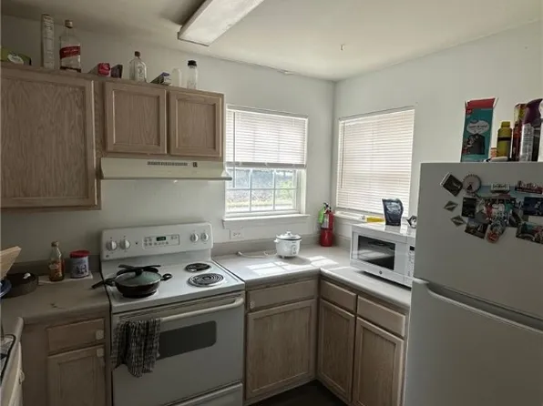 144 University Village Dr APT C, Central, SC 29630