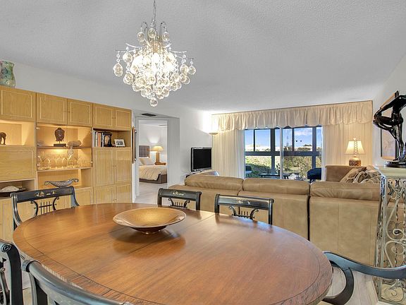 4th image of 1603 Abaco Drive #D4