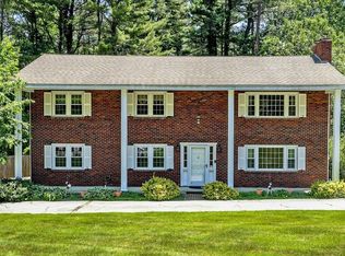 52 Meadowbrook Rd, Bedford, MA 01730